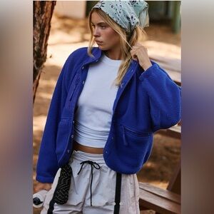 NEW WITH TAGS FREE PEOPLE FP MOVEMENT HIT THE SLOPE FLEECE JACKET SZ MEDIUM BLUE